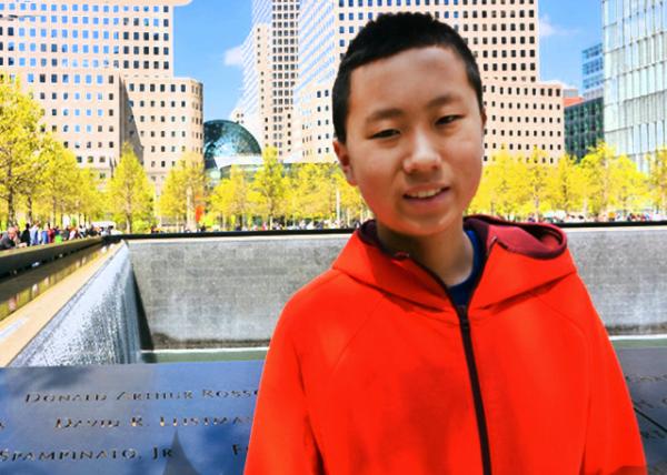 2016-04-30_Natl 911 Memorial & Museum_North Pool w Construction of One World Trade Center, September 2011 ��һһ���Ҽ����ݡ����أ���ó����һ�Ŵ�¥��2011��9��-20001.JPG