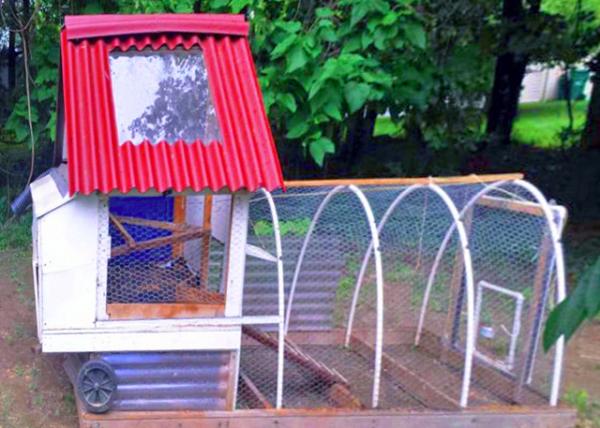 Chicken Coop-20001.JPG