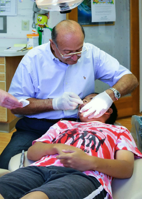 2013-08-08_Dr. Donald Bedrosian, the Orthodontist ���ɵ¡���׿�����ҽ��0001.JPG