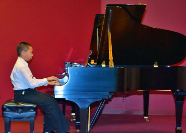 2015-02-28_Sonata in G Major Op 49 #2 1st Mvt by Beethoven ����ҡ�G�����������Ʒ����ʮ�źŵڶ��׵�һ���¡�-40001.JPG