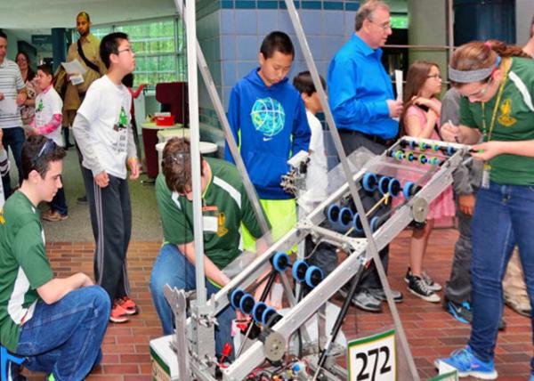 2015-04-23_03_FIRST Robotics the Varsity Sport for the Mind FIRST �����ˡ������˶�-10001.JPG