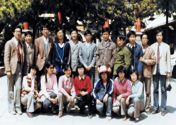 1986-05-03_Pool and Cudrania Temple_Gate ̶����0001.JPG