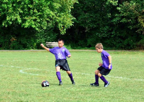 2013-09-21_Aiden-Thomas_Challenge for the Ball����0001.JPG