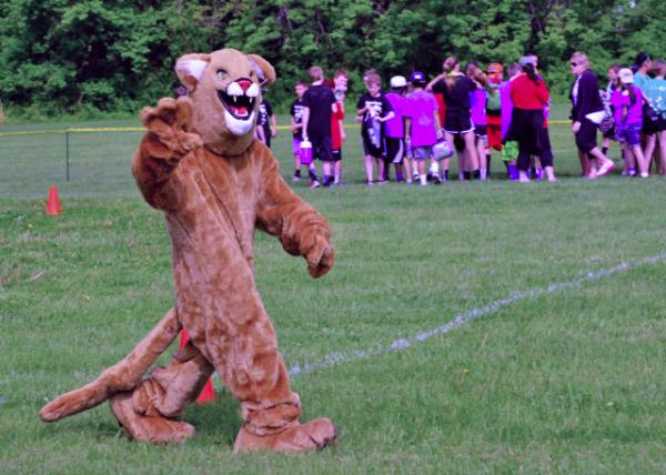 2014-05-23_Mascot Mtn Lion �����ɽʨ0001.JPG