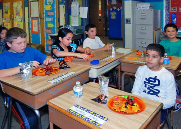 11-02-12_ Peter-Anjali-Tommy-Andrew Sharapan-Ameer_Snack Time ���0001.JPG