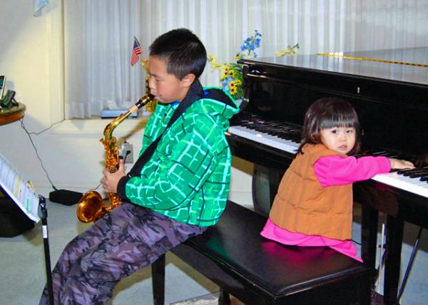 02-23-13_ Yamaha 475Eb Alto Saxphone-20001.JPG