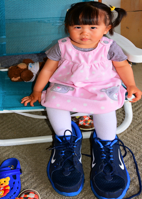 2013-06-09_Try Big Shoes0001.JPG