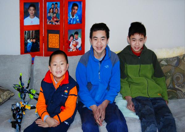 2009-03-08_Aiden-Ray-Joshua_Friend Reunion ���Ѿۻ�0001.JPG