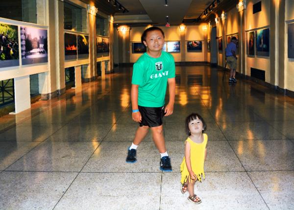 2013-07-07_Pendulum Staircase Gallery0001.JPG