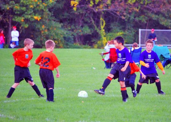 10-15-11_ Aiden-Ryan_Block Tackle ��������-20001.JPG