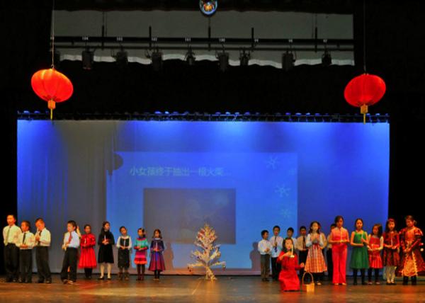 01-29-12_ Skit of  Little Match Girl @ Ghuanghua Chinese School New Year Gala ��ͯ�硶������СŮ������-100001.JPG