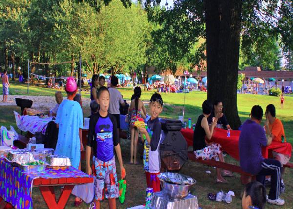 2012-07-22_Pool Party-20001.JPG