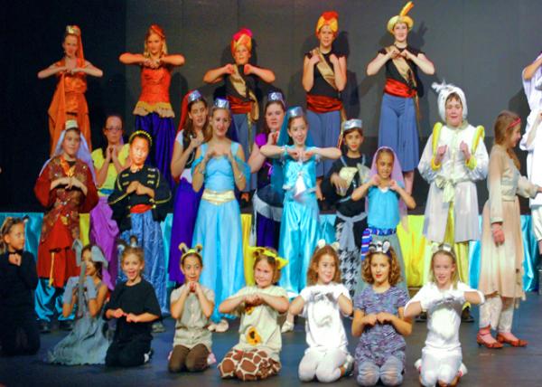 07-21-11_ Friend Like Me,  Aladdin Jr.  ��������������һ�������ѡ�0001.JPG