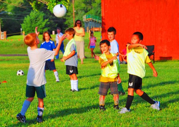 08-17-10_ Training Session_Challenge for the Ball����-80001.JPG