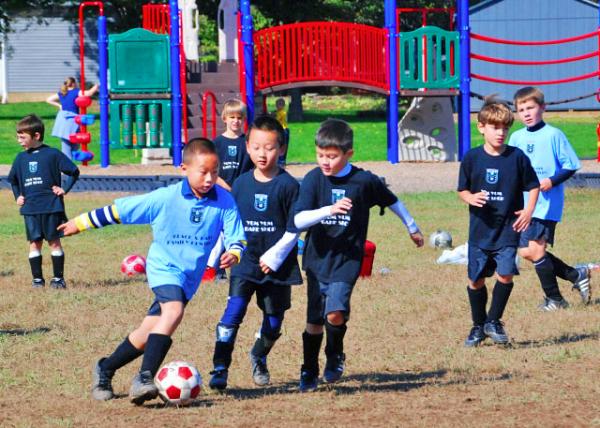 10-17-10_ Cover up the Ball �������ڻ���0001.JPG