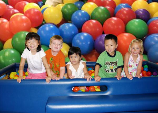 2006-07-29_Ball Buddies_M0001.JPG