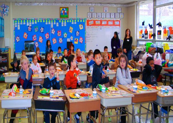 2010-10-29_Halloween Party @ Montgomery ES �ɸ�����Сѧ����ʥ�ھۻ�-30001.JPG