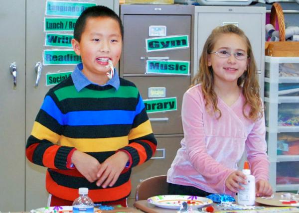 12-23-10_ Aiden-Gabriel_Class Holiday Party �༶���վۻ�0001.JPG