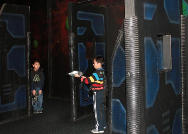 02-19-11_ Battle Royale ����ɱ0001.JPG