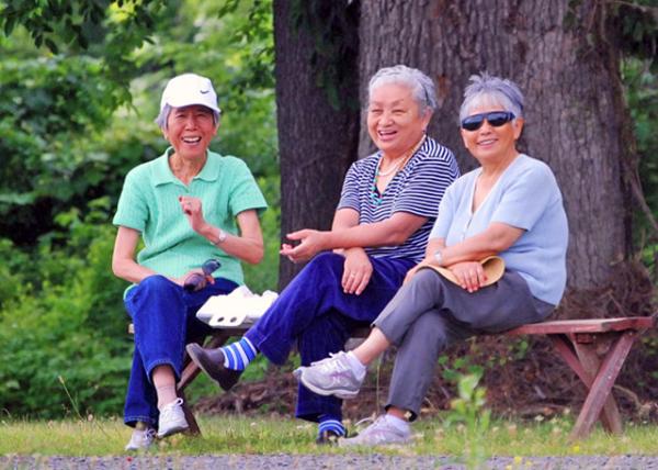 06-17-12_ Grandmas.JPG