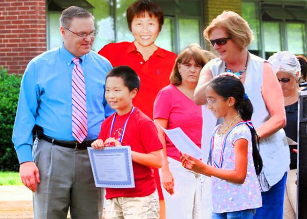 2011-06-16_CML Award @ Last Day  of 2nd Grade Montgomery ES0001.JPG