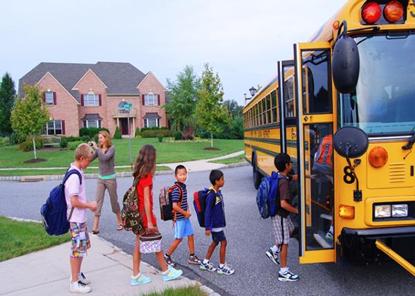 2009-09-08_Get on School Bus0001.JPG