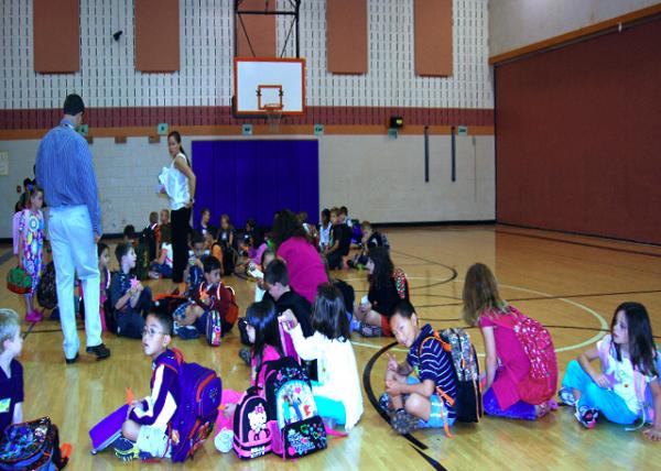 2009-09-08_Get Together in Gym0001.JPG