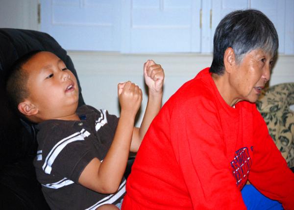 09-28-09_ Massage & Poundign ��Ħ�봷��0001.JPG