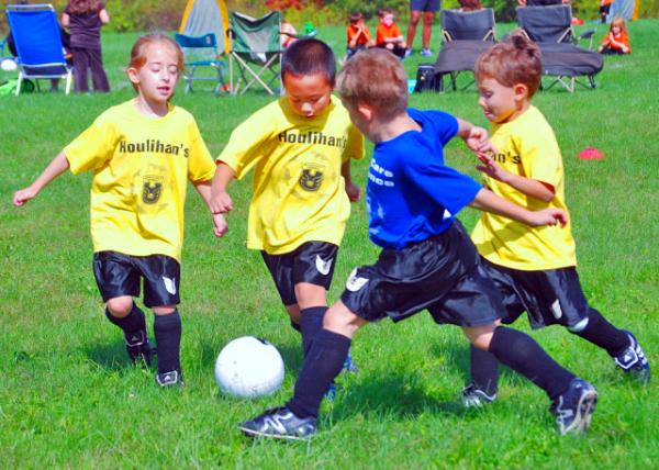 2008-10-05_Steal the Ball @ U6 of Montgomery United Soccer Club0001.JPG