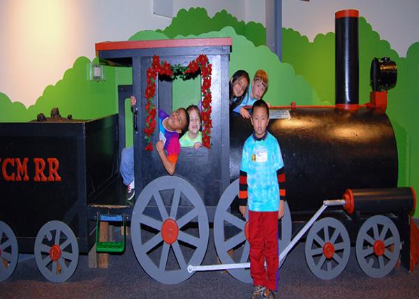 2009-12-04_Field Trip to Crayola Factory ���η۱ʳ�0001.JPG