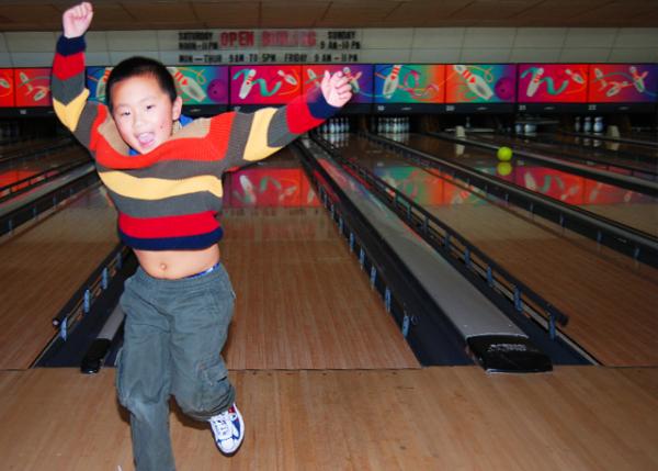 2008-01-19_Madison's 5th B-D Party @ Earl Bowl Lanes �����������.JPG