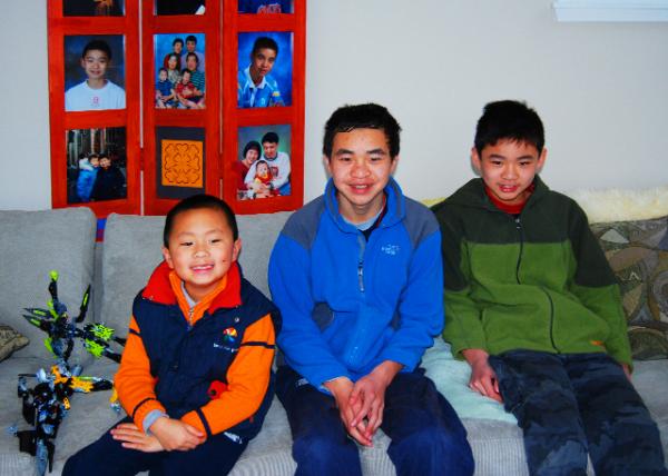 2009-03-07_Aiden-Ray-Joshua_Three Musketeers ������0001.JPG