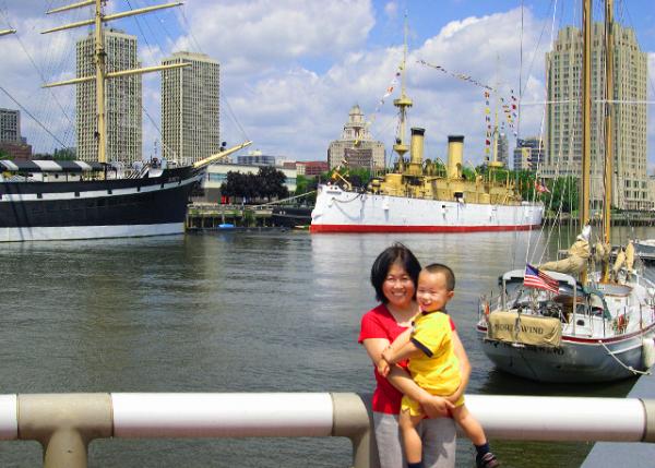 2005-07-09_Penn's Landing �˶���½��0001.JPG