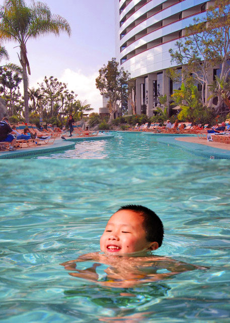 2008-04-06_Hang Loose in Pool @ Marriott Marquis San Diego Marina ʥ���Ǹ�������������ƵꡤӾ������0001.JPG