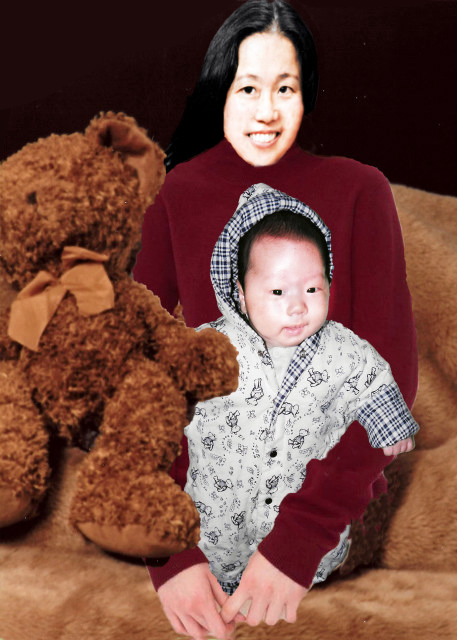 2003-04-11_Aiden & Teddy Bear0001.JPG