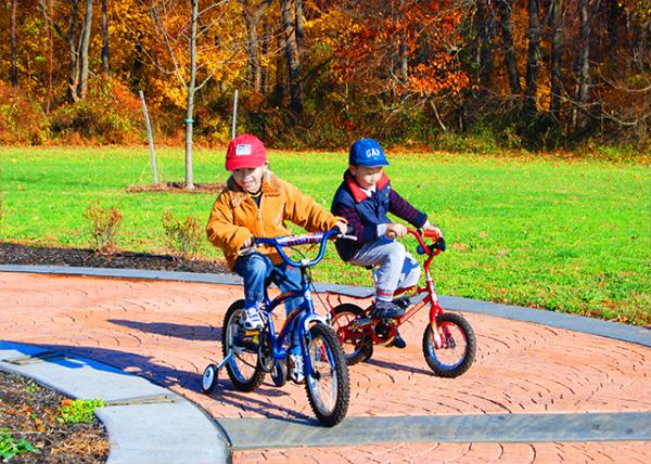 2008-11-09_Biking_Montgomery Twp Gazebo Park�ɸ���������ͤ��԰0001.JPG