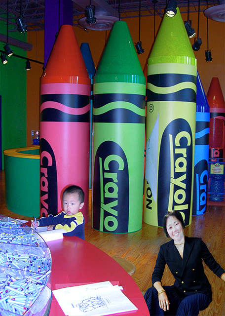 2005-04-10_Crayola Factory.JPG
