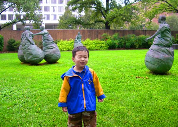 2006-09-02_Hirshhorn Museum��ϣ��������ݺ͵���԰0001.JPG