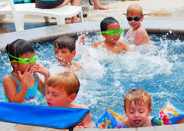 2009-06-26_Riley's Pool Party Ӿ�ؾۻ�0001.JPG