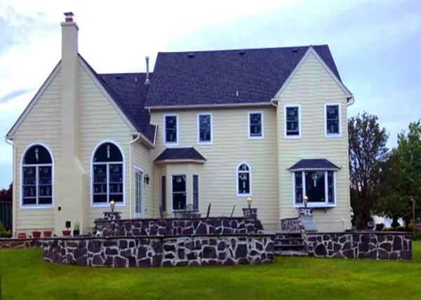 75_2022-06-10_Completed Exterior in the Backside.JPG