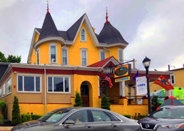 2022-05-19_Montella's Sports Bar & Pub0001.JPG