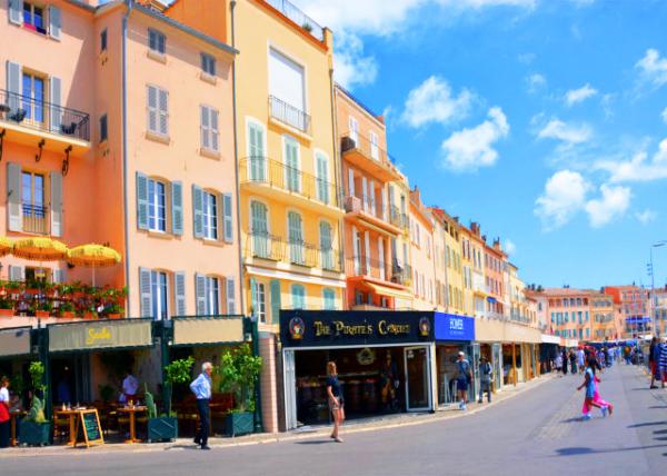 2024-06-02_Harbor Promenade w Cafes0001.JPG