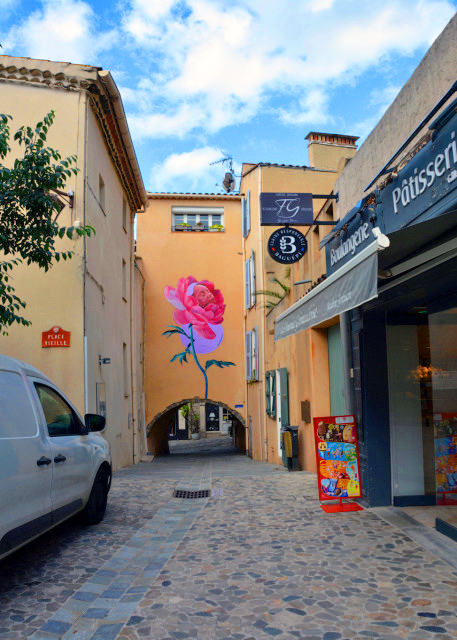 2024-06-02_Immaculately Preserved 15th-Century Streets Boasting Historic Stone-Built Homes0001.JPG