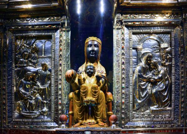 2024-06-03_Black Madonna of Montserrat_ a Venerated Wooden_ Dark-Skinned Statue of the Virgin Attracted Pilgrims Since the 12th Century0001.JPG