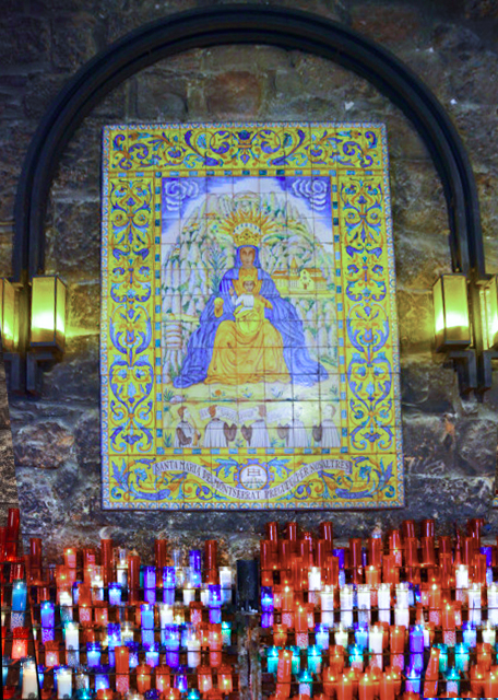 2024-06-03_Ave Maria Path in Candle-Filled Grotto_Pilgrims Offering Candles0001.JPG