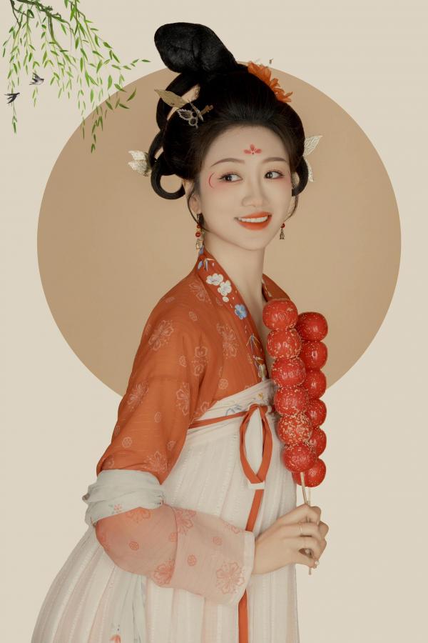 现在流行古装嘛？凑个热闹回国发现满大街古装汉服[笑哭R]凑个热闹。不喜欢仙气飘飘范儿，只想做娘娘[斜眼R][斜眼R]#古装照[话题]# #古风妆造[话题]# #古(3).jpg