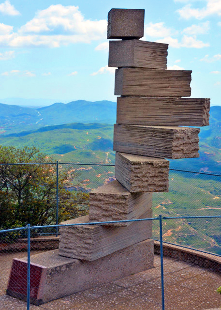 2024-06-03_07_Sculpture of a Stairway to Heaven0001.JPG