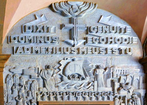 2024-06-03_17_Atrium_Tympanum of the Baptistery_ w Reliefs by Carles Collet0001.JPG