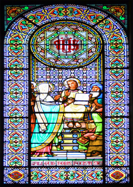 2024-06-03_25_Stained Glass Depicting the Finding of Jesus in the Temple of Jerusalem0001.JPG