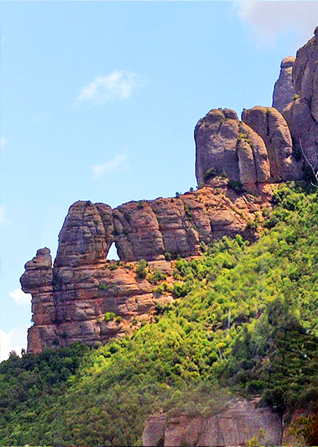 2024-06-03_10_Montserrat was destroyed in 1811 when the French invaded Catalunya. In 1844 the Monastery was rebuilt0001.jpg